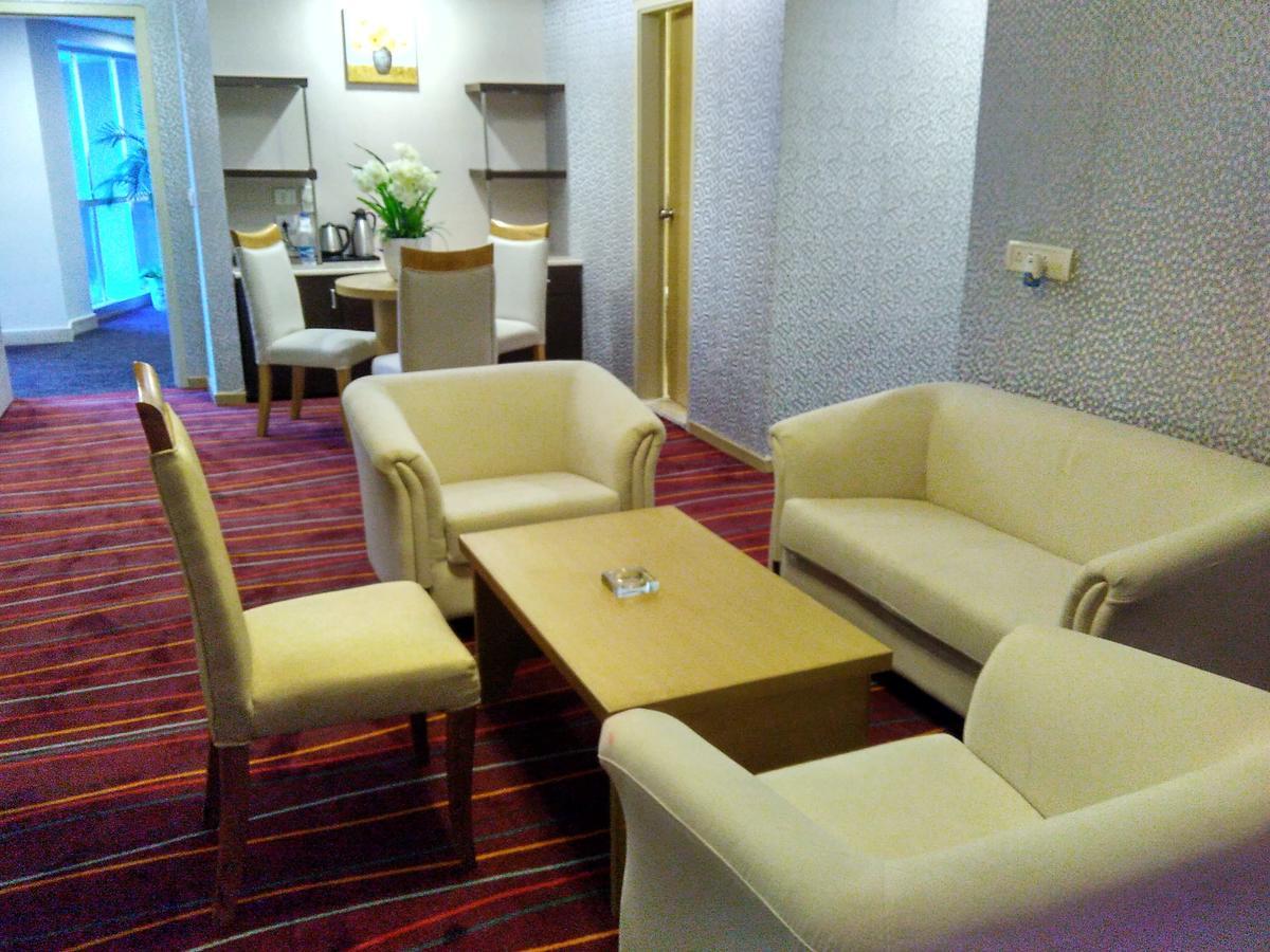 Maha Bodhi Hotel.Resort.Convention Centre Екстериор снимка